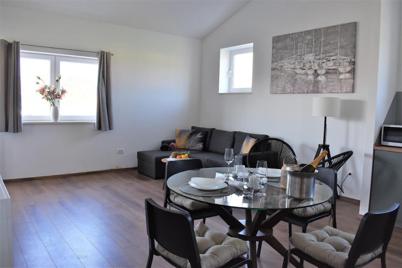 Apartment Aci Marina Rab Банёл Экстерьер фото